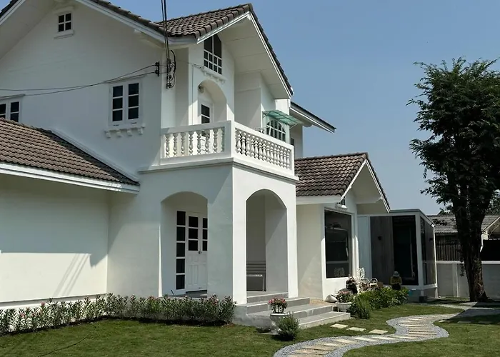 Coolplay House Guest house