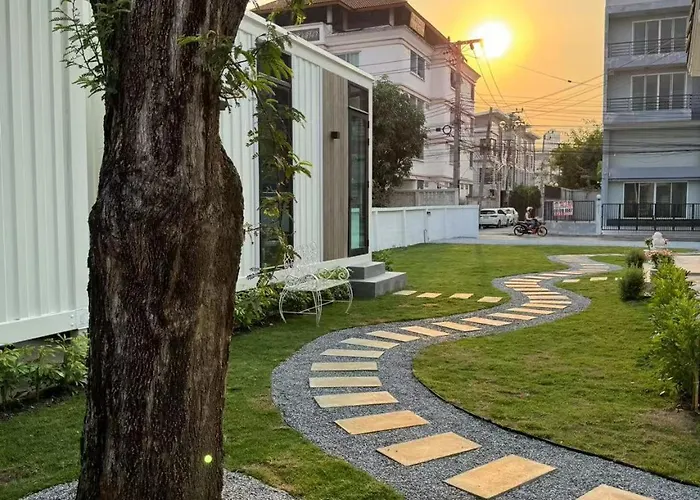 Coolplay House Guest house Bangkok