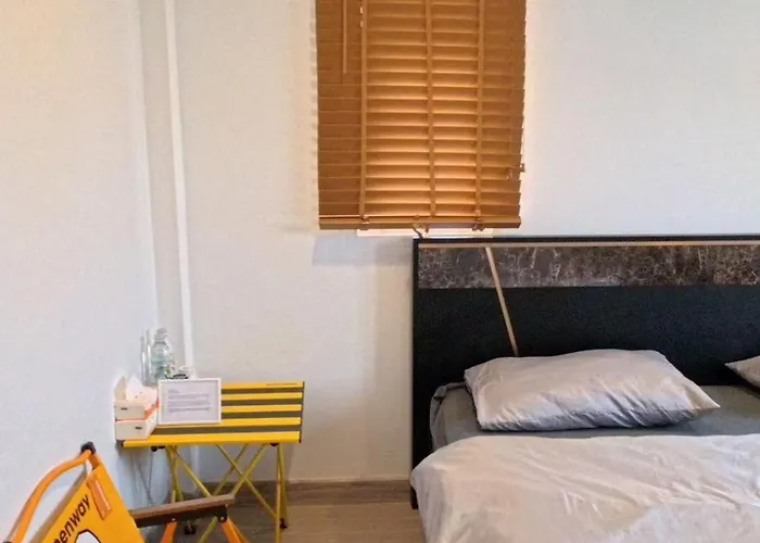 Coolplay House Guest house Bangkok