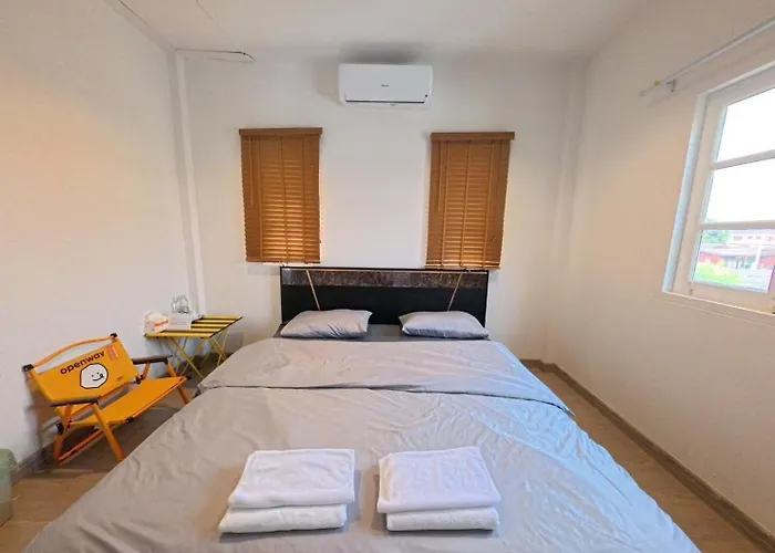 Coolplay House * Bangkok